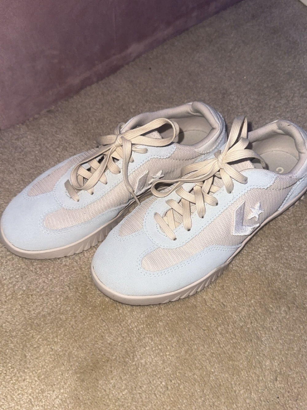 Women’s Light Blue Converse Star & Chevron Lace-Up Sneakers